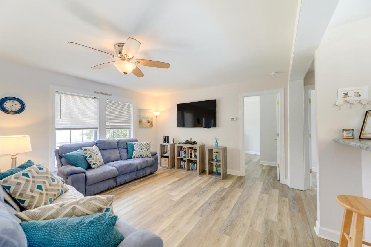 Coastal Emerald Isle Retreat With Deck And Grill! エクステリア 写真