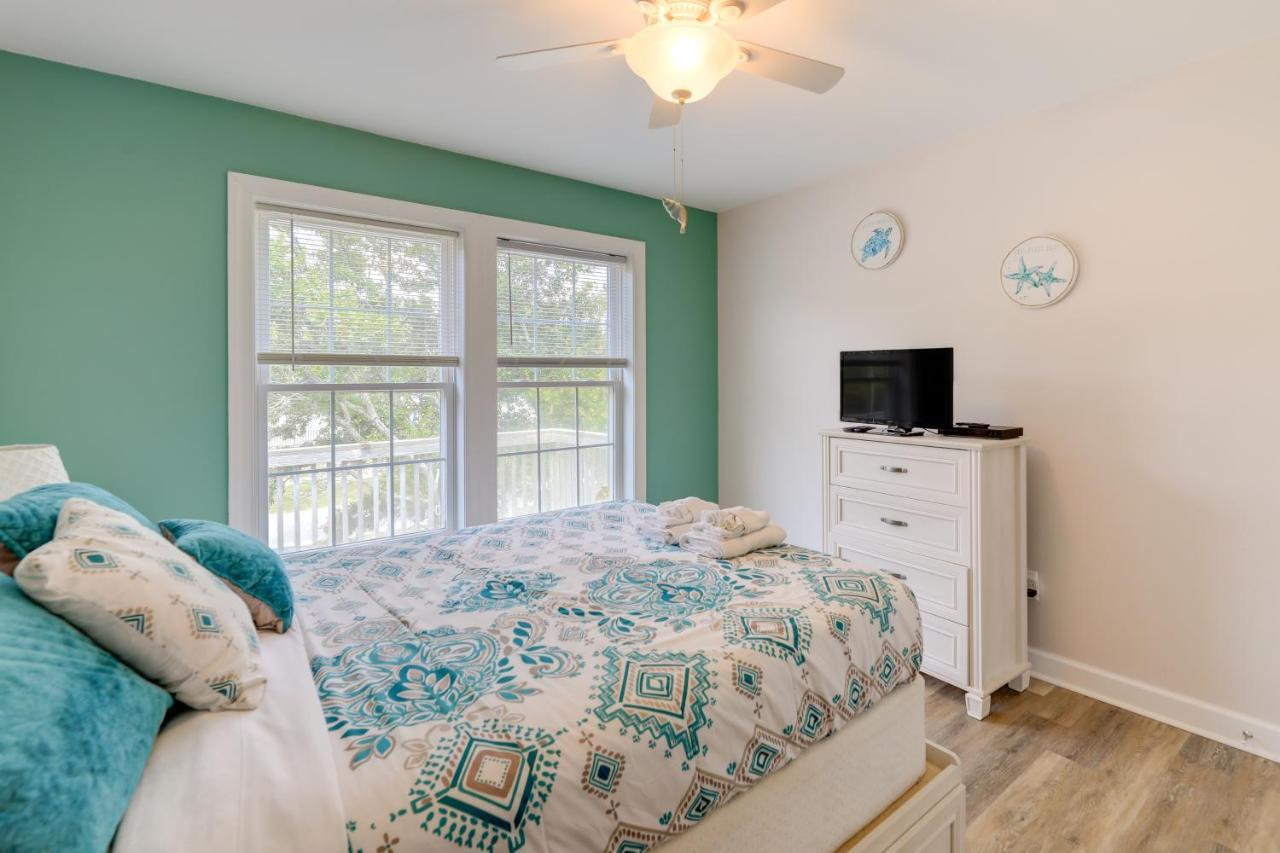 Coastal Emerald Isle Retreat With Deck And Grill! エクステリア 写真
