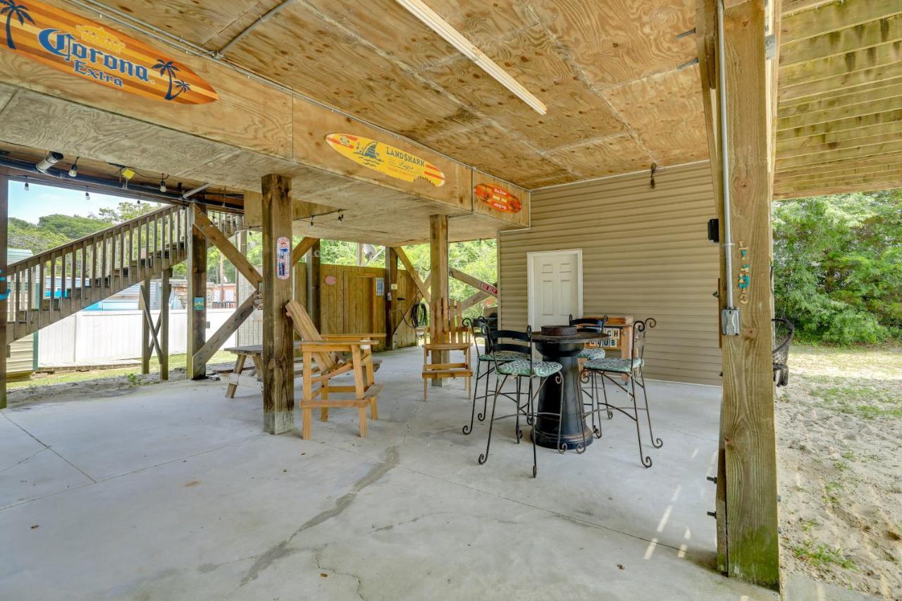 Coastal Emerald Isle Retreat With Deck And Grill! エクステリア 写真