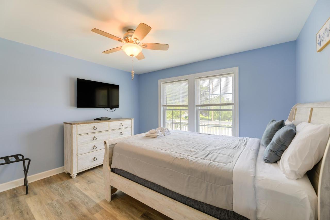 Coastal Emerald Isle Retreat With Deck And Grill! エクステリア 写真