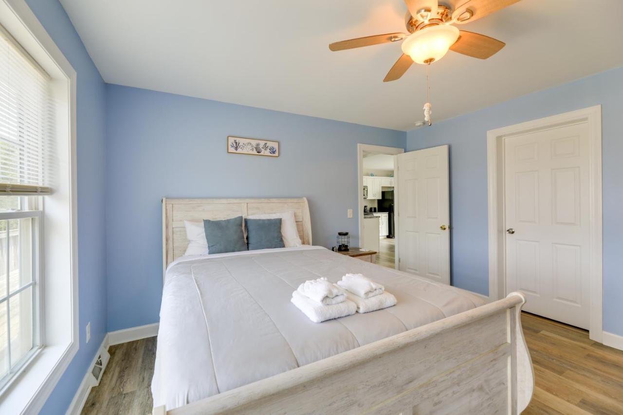 Coastal Emerald Isle Retreat With Deck And Grill! エクステリア 写真